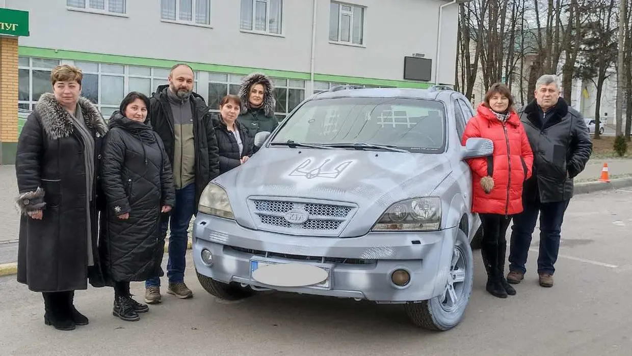 Авто для ЗСУ – за кошти працівників сільської ради