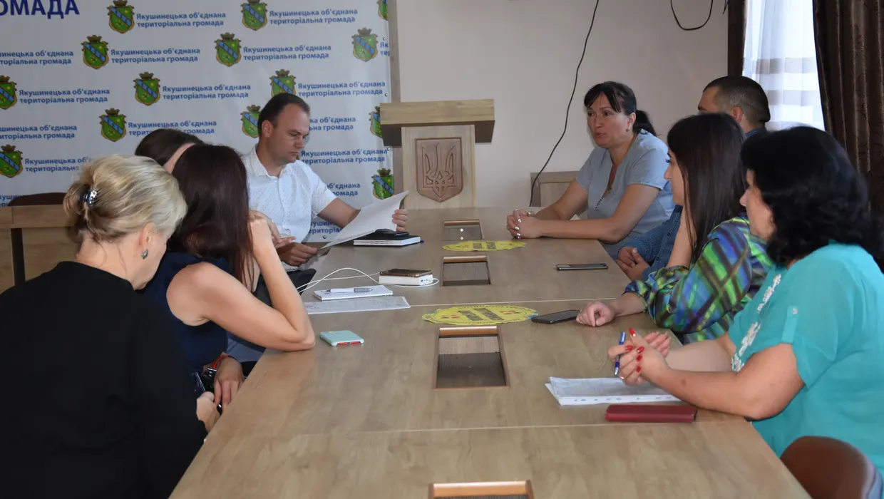 Мобільна команда для допомоги внутрішньо переміщеним особам Мобільна команда для допомоги внутрішньо переміщеним особам