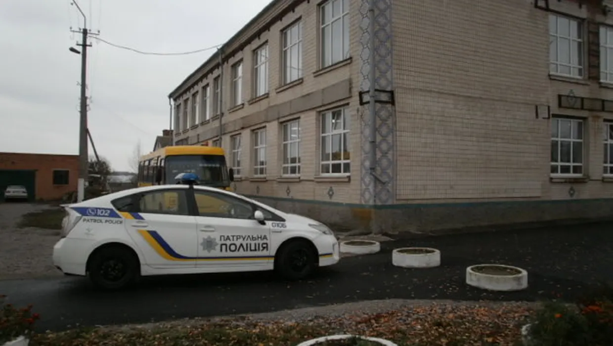 У НАВЧАЛЬНИХ ЗАКЛАДАХ ГРОМАДИ ЗАПРОВАДЖЕНО СИСТЕМУ НАВЧАНЬ ІЗ ЗАБЕЗПЕЧЕННЯ БЕЗПЕЧНОЇ ПОВЕДІНКИ НА ДОРОЗІ У НАВЧАЛЬНИХ ЗАКЛАДАХ ГРОМАДИ ЗАПРОВАДЖЕНО СИСТЕМУ НАВЧАНЬ ІЗ ЗАБЕЗПЕЧЕННЯ БЕЗПЕЧНОЇ ПОВЕДІНКИ НА ДОРОЗІ