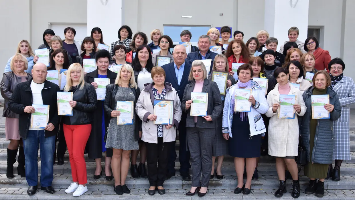Букет пісень для освітян Букет пісень для освітян