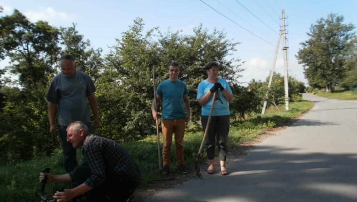 ПРОВЕЛИ ЗАХОДИ ІЗ БЛАГОУСТРОЮ ТЕРИТОРІЇ