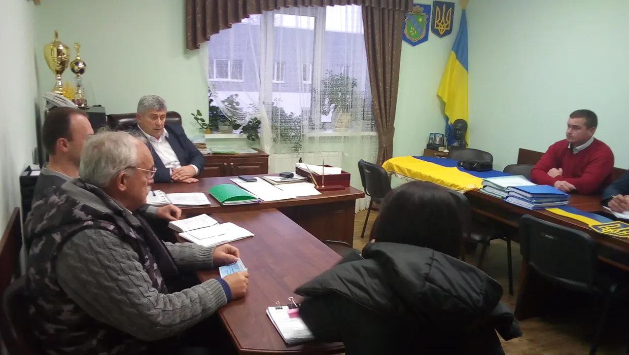 ВАКЦИНУЄМОСЬ НА МІСЦЯХ ВАКЦИНУЄМОСЬ НА МІСЦЯХ