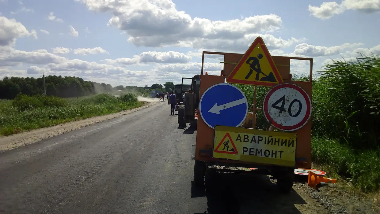 АСФАЛЬТУВАННЯ ДОРІГ У ГРОМАДІ НАБИРАЄ ОБЕРТІВ