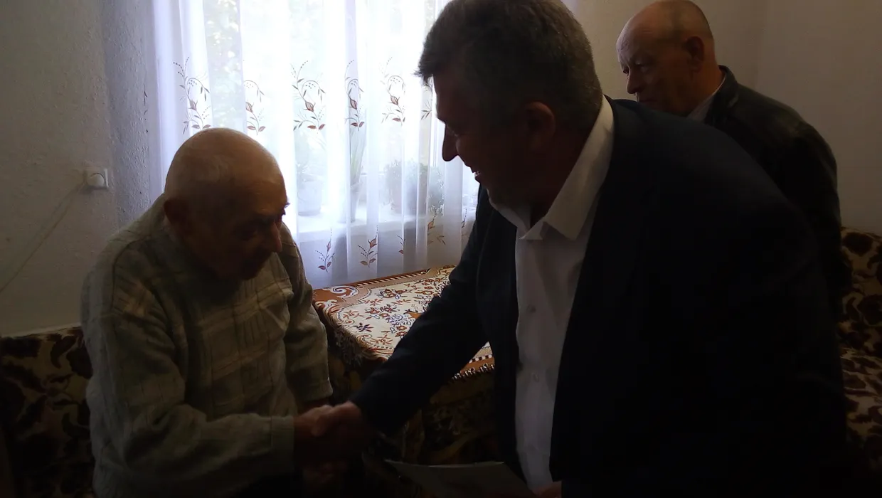 У ДАШКІВЦЯХ СВЯТКУЮТЬ ПОВАЖНИЙ ЮВІЛЕЙ У ДАШКІВЦЯХ СВЯТКУЮТЬ ПОВАЖНИЙ ЮВІЛЕЙ