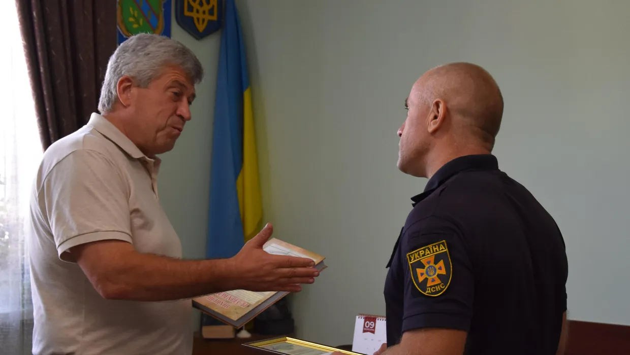 Василь Романюк привітав із професійним святом Василь Романюк привітав із професійним святом