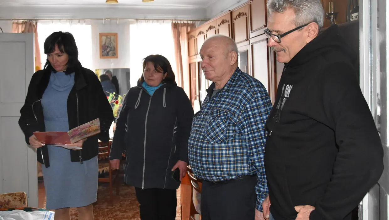 Вітали поважну ювілярку Вітали поважну ювілярку