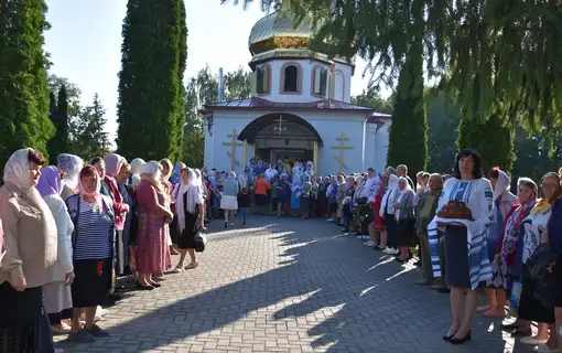 Просили в Бога миру для України